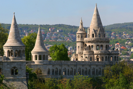 迈向55周年 东欧四国8天精选团