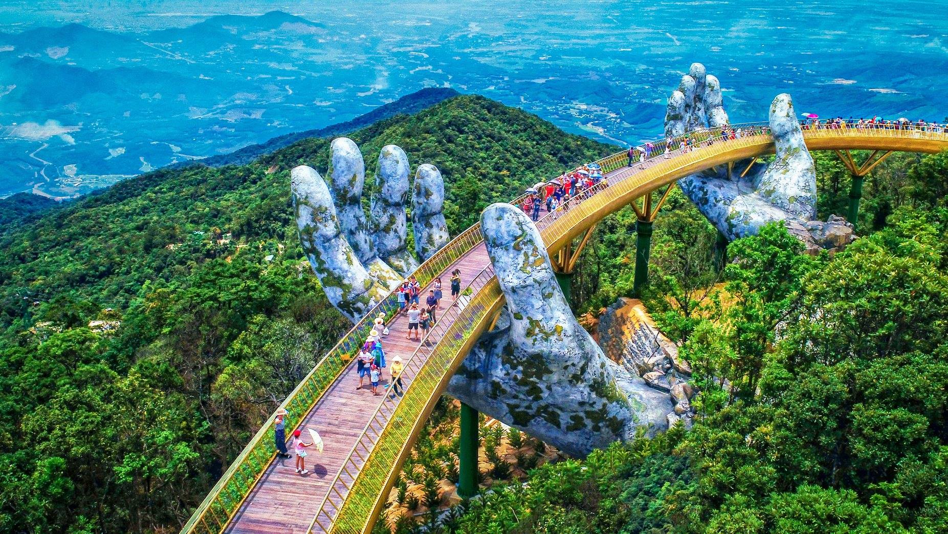 黃金巨手托橋