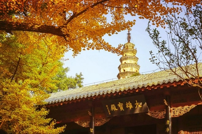 靈岩寺