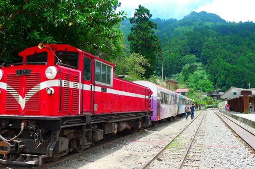 奮起湖車站