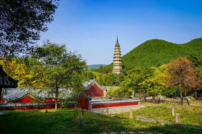 靈岩寺